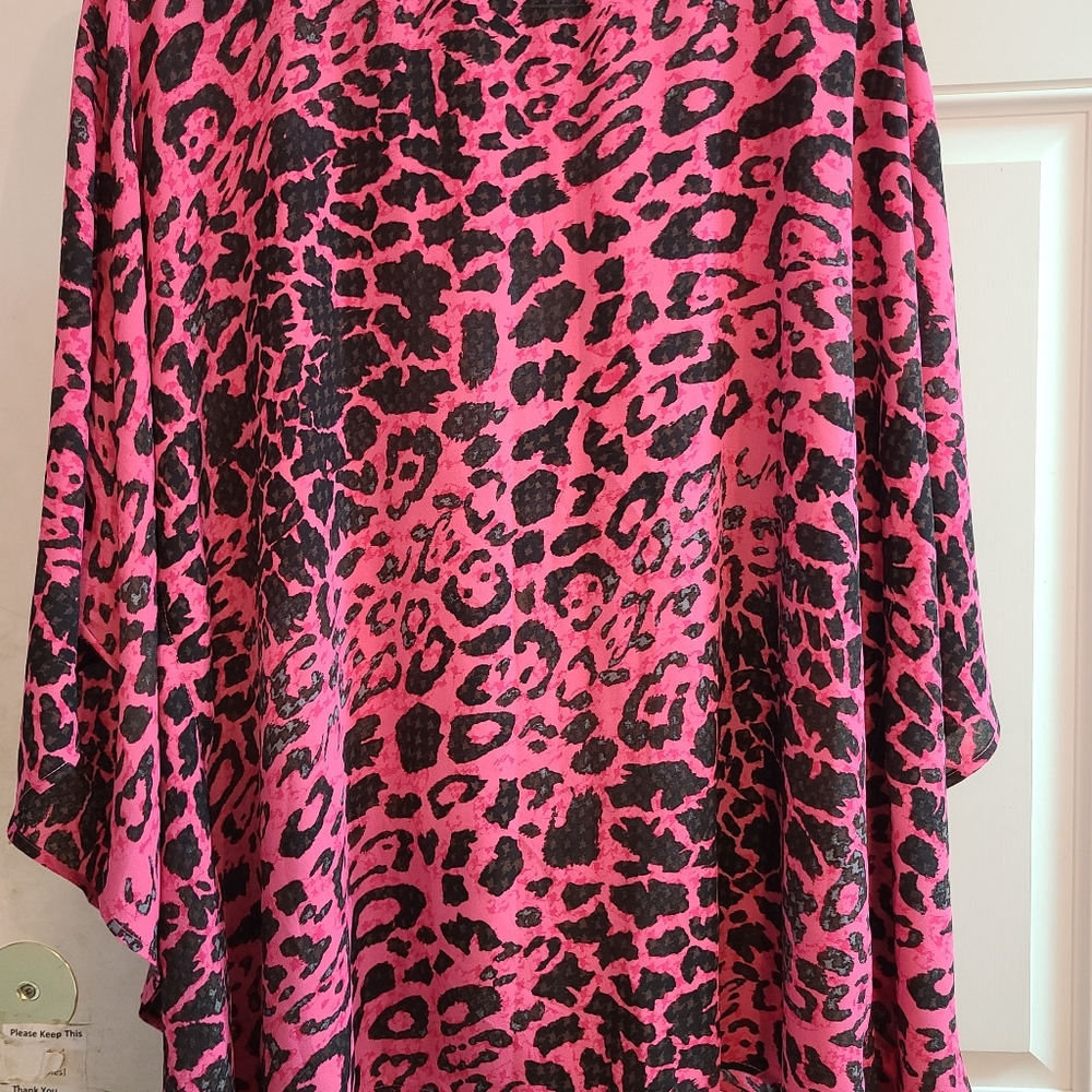 Quaker Factory women’s short sleeve leopard print embellished top.